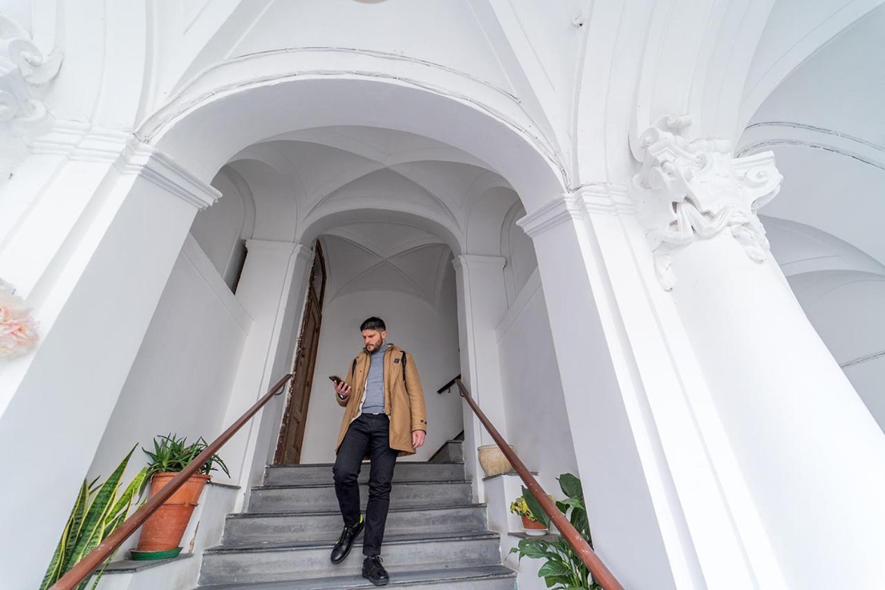 Medina H. Napoli Centro, By Clapa Group Hotel ภายนอก รูปภาพ