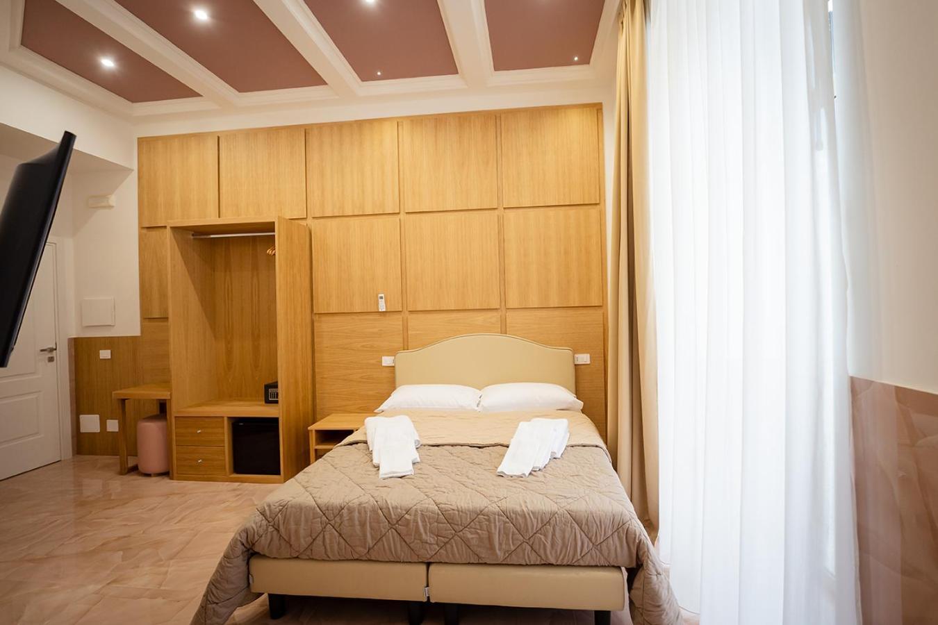 Medina H. Napoli Centro, By Clapa Group Hotel ภายนอก รูปภาพ