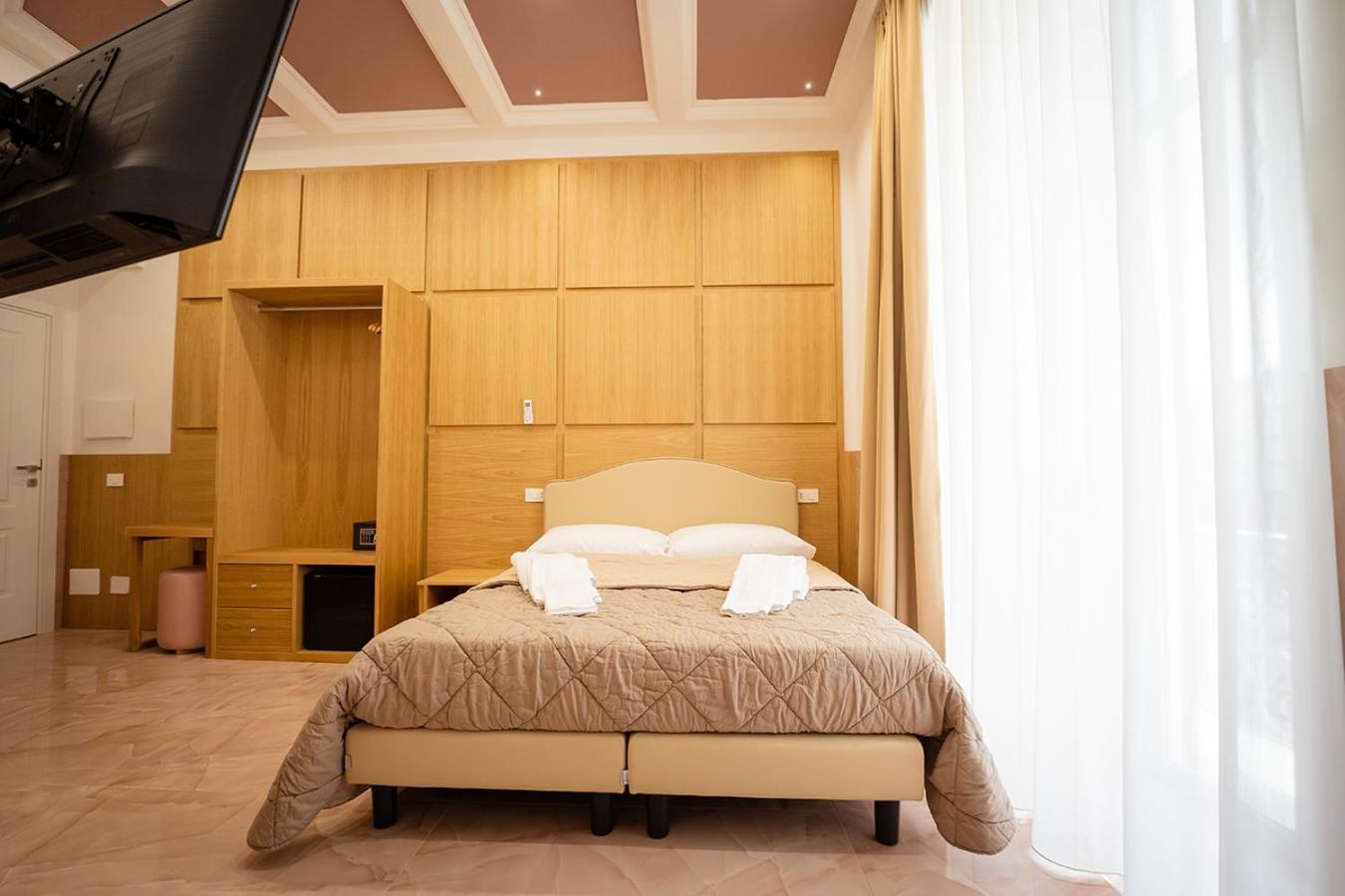Medina H. Napoli Centro, By Clapa Group Hotel ภายนอก รูปภาพ